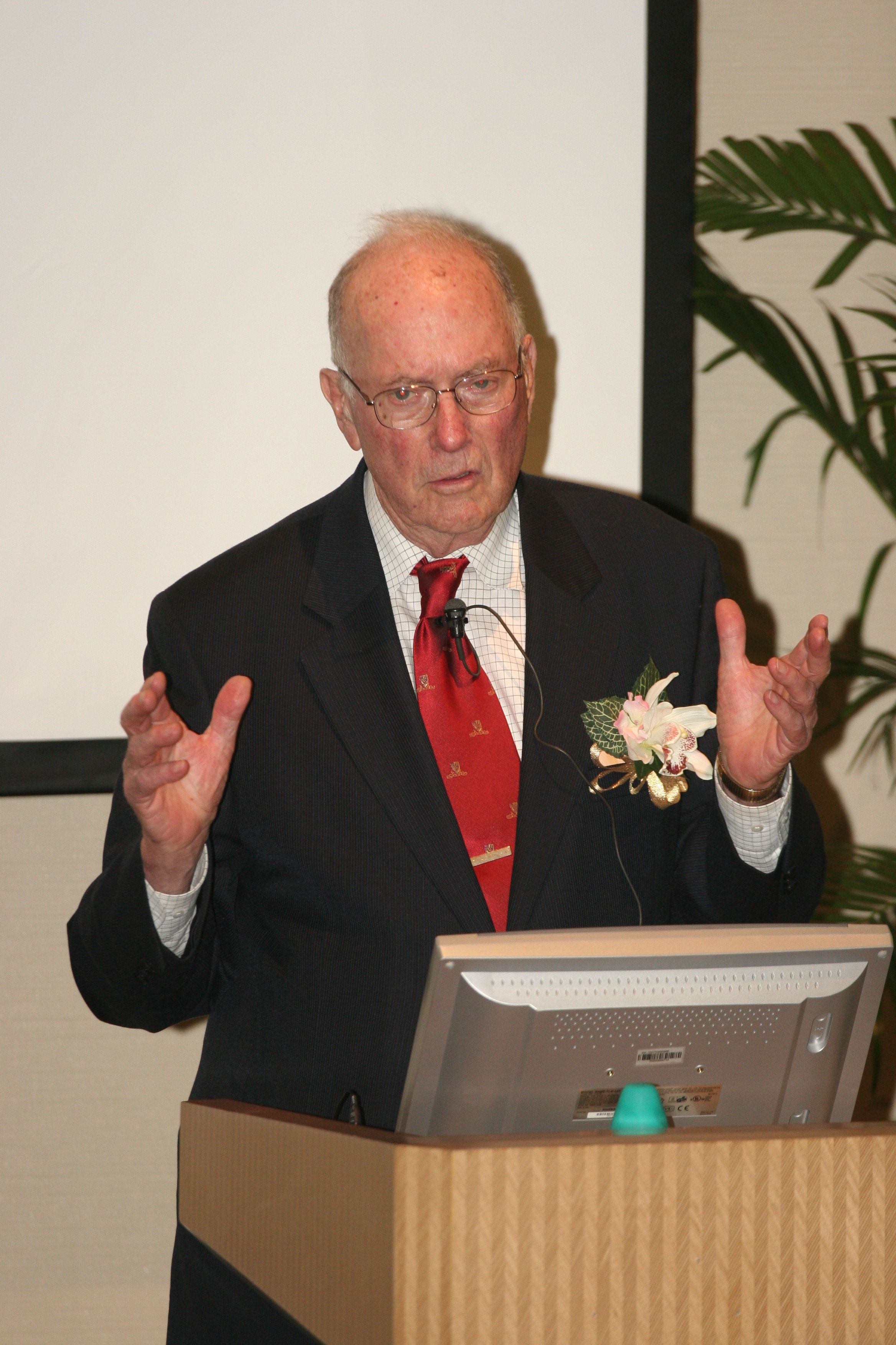 Inventor of Laser Charles Townes Lectures at the Chinese University