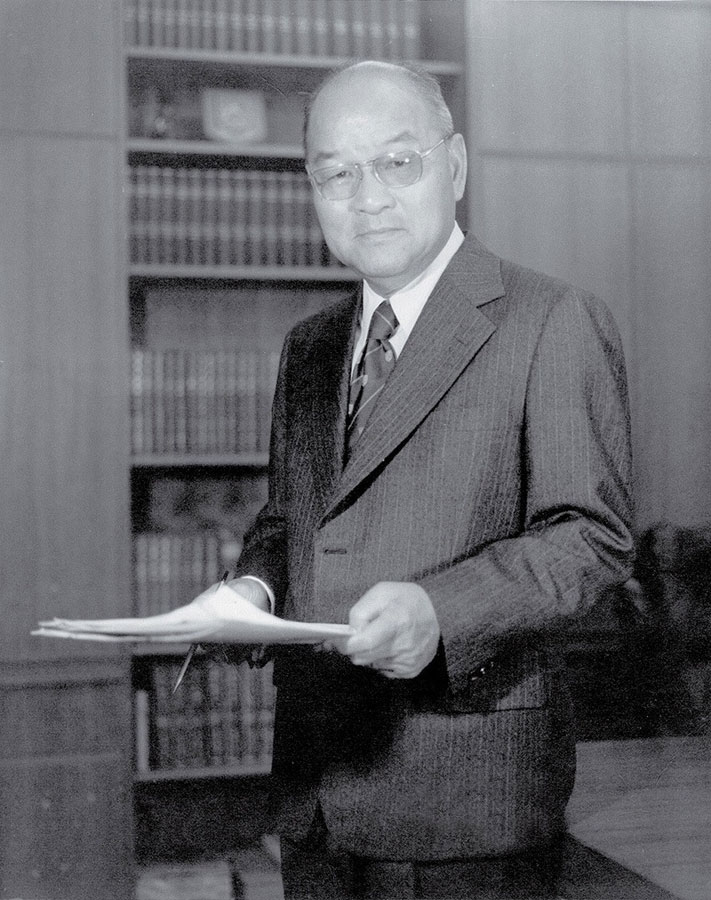 Dr Choh-ming Li